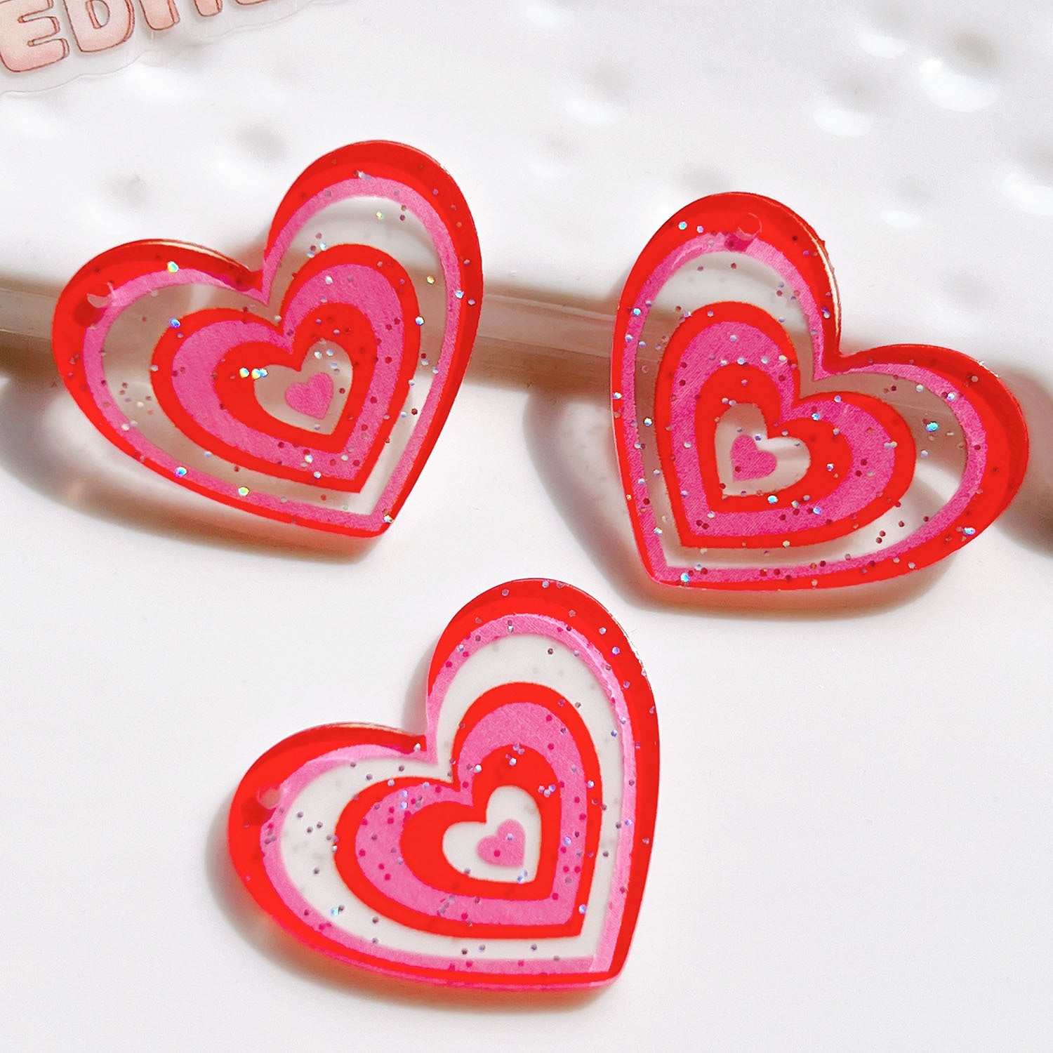 Wholesale 5pcs Acrylic Heart Accessories FlatBack with Holes
