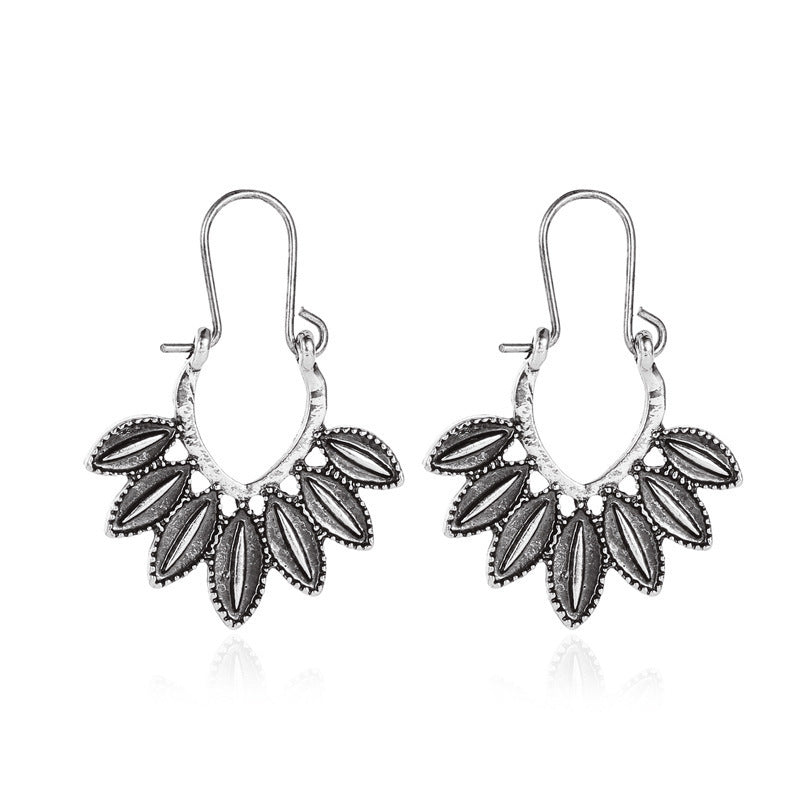 Wholesale Retro Metal Hollow Flower Bohemian Carved Court Style Earrings