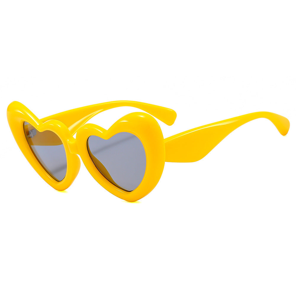 Wholesale New Personalized Heart-shaped Ladies PC Sunglasses