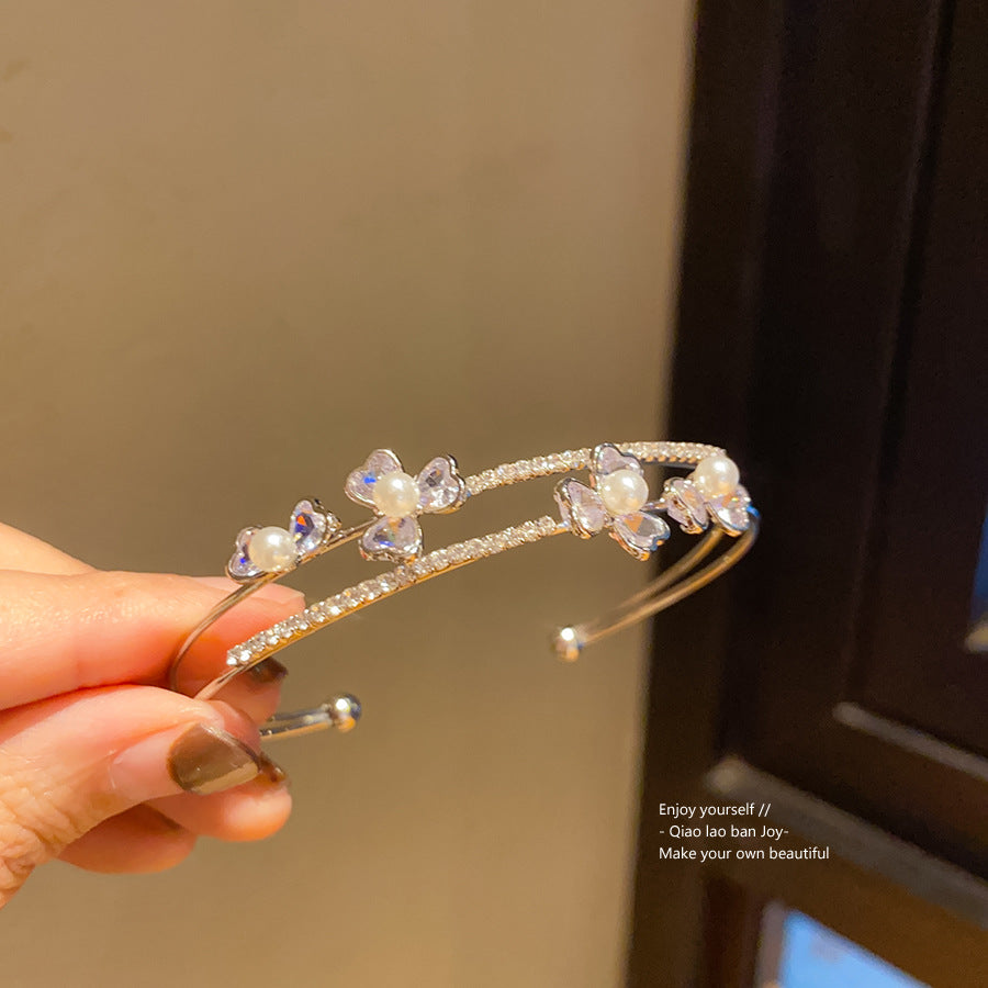 Wholesale Zircon Sparkling Ripple Flower Opening Bracelet