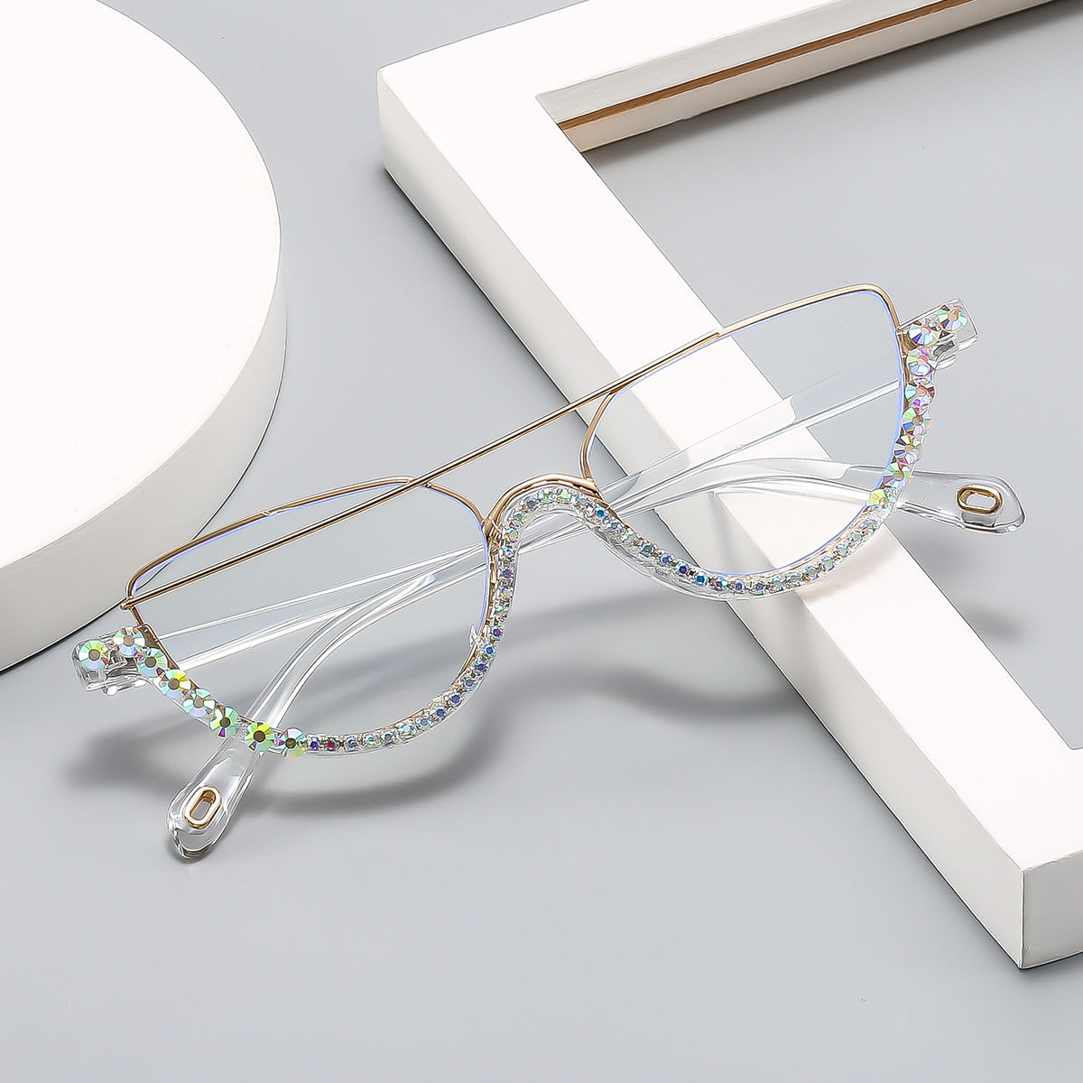 Wholesale Diamond studded flower cat eye ball flat sunglasses