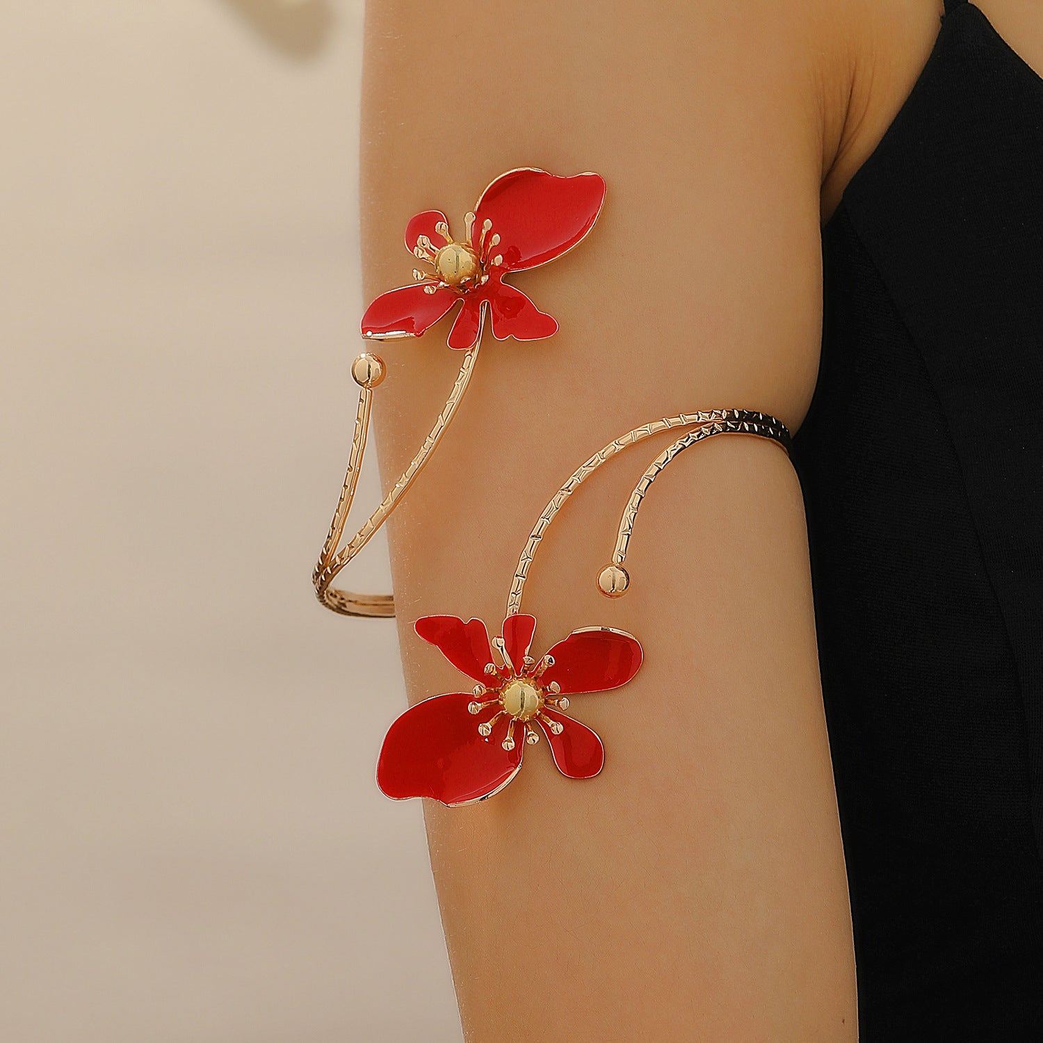 Wholesale Gold Butterfly Rhinestone Open Arm Cuff Metal Flower Hollow Design Fashion Jewelry Accessory Everyday Wear Gift Boutique Resale