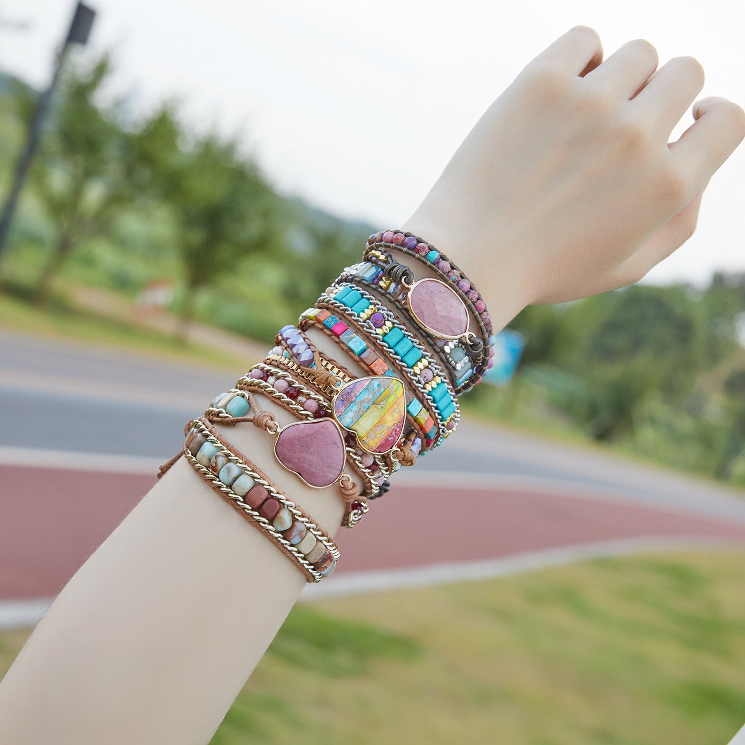 卸売ラブレザーカラフルストーンメタルラップブレスレット