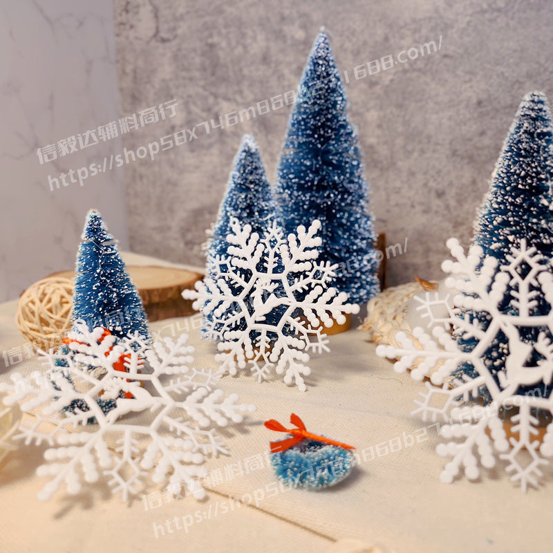 Wholesale Sales multi-style plastic snowflake  decoration