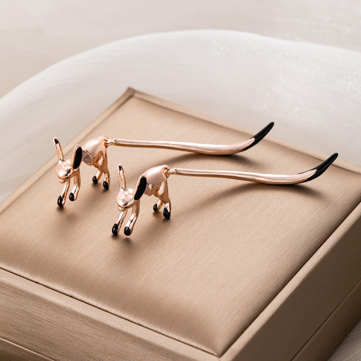 Wholesale French creative temperament long-tailed fox earrings