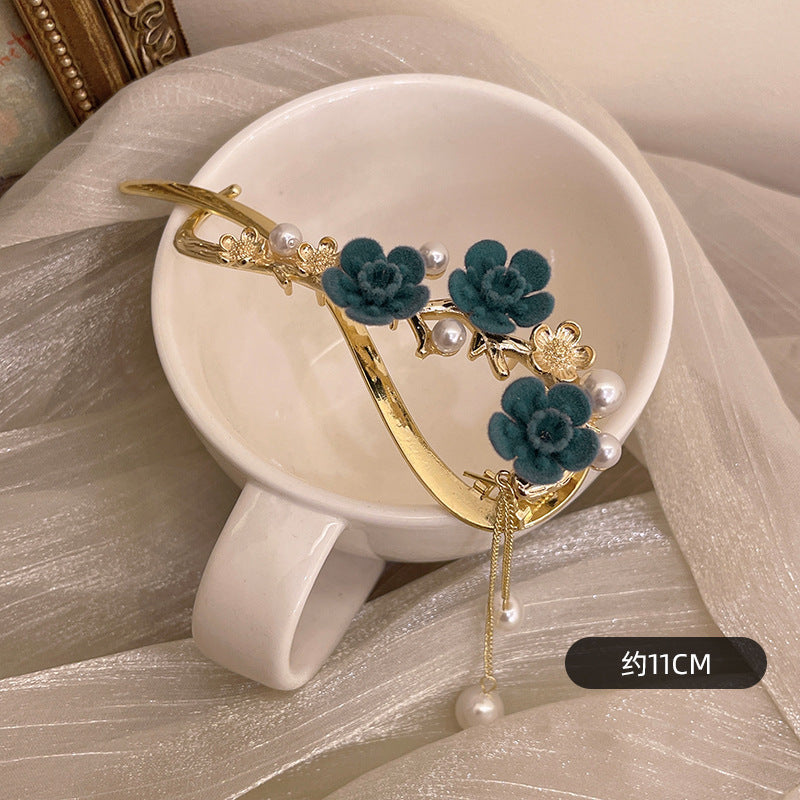 Wholesale tassel one-word hairpin back head plum blossom clip metal frog buckle twist clip headdress