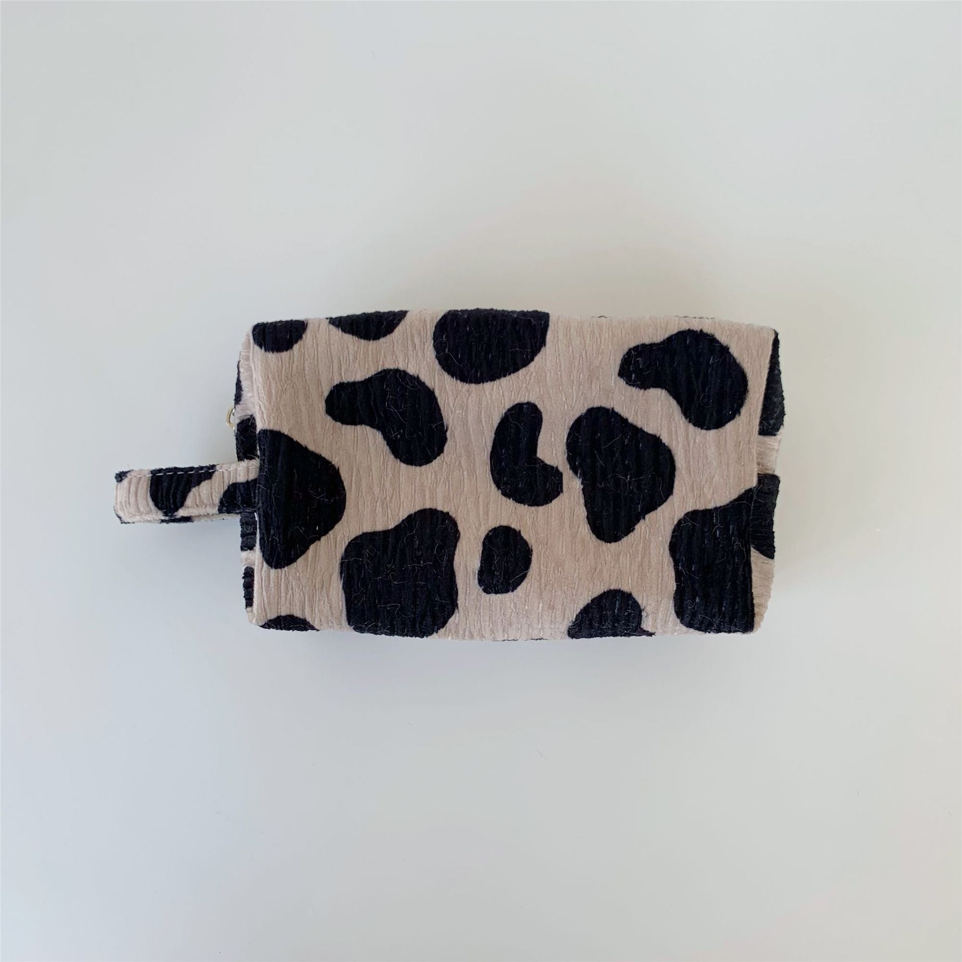 Wholesale Black and White Checkerboard Retro Pleated Velvet Plaid Cow Pattern Cosmetic Bag