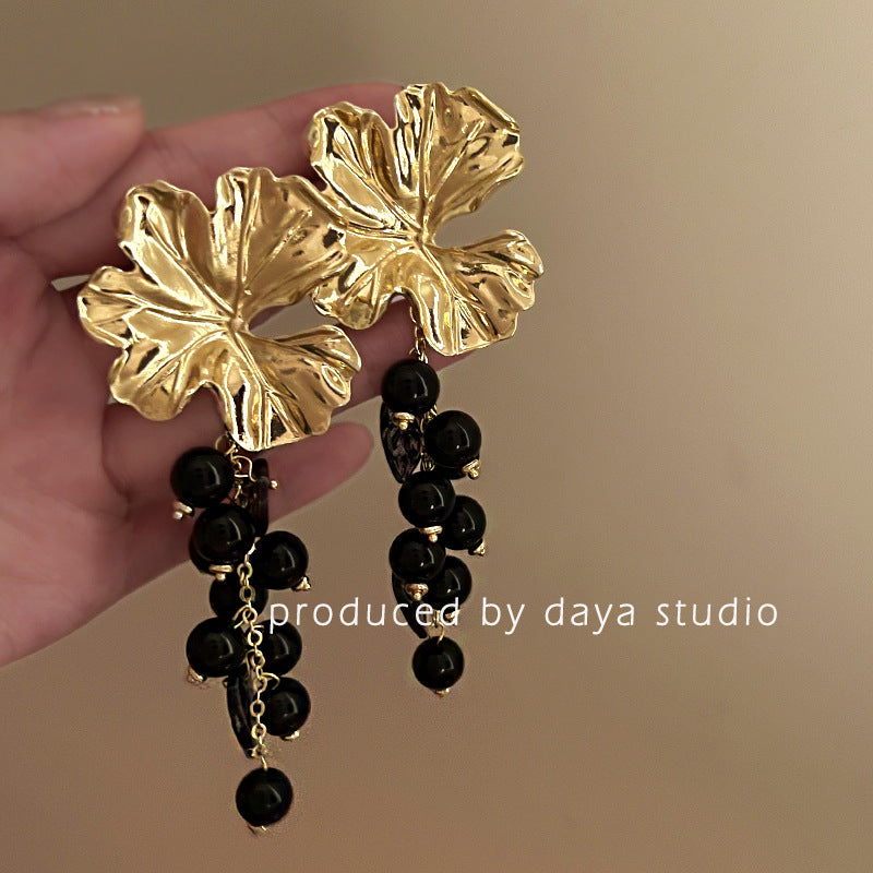 Wholesale Vintage Flower Beaded Tassel Alloy Earrings