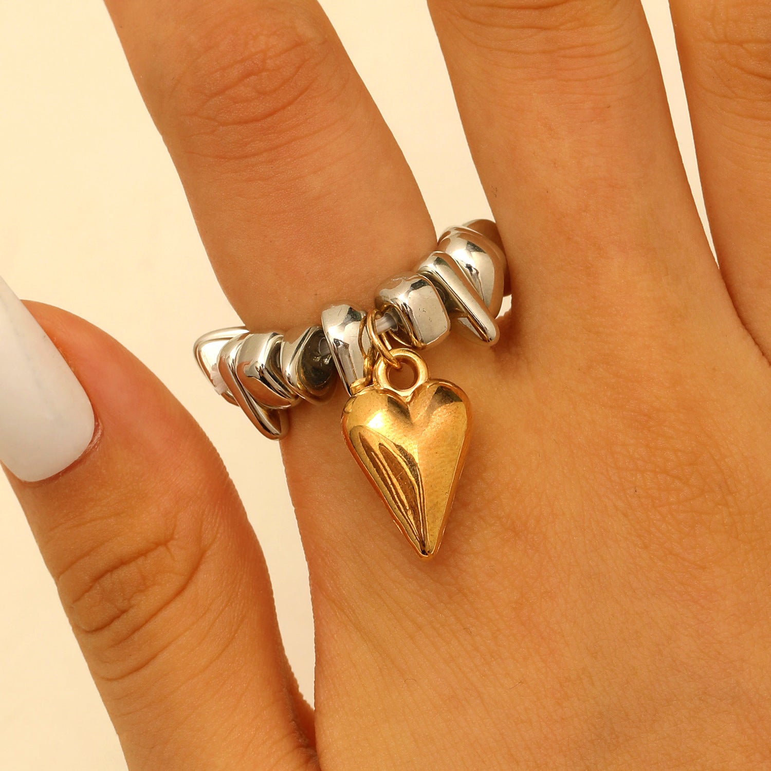 Wholesale Handmade beaded elastic cord heart pendant ring