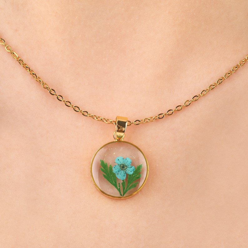 Wholesale 5pcs/pack Birthday Flower Plant Specimen Resin Dry Flower Necklace