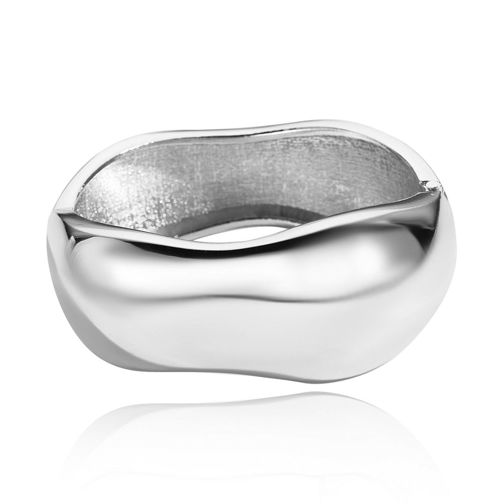 Wholesale open style glossy bracelet