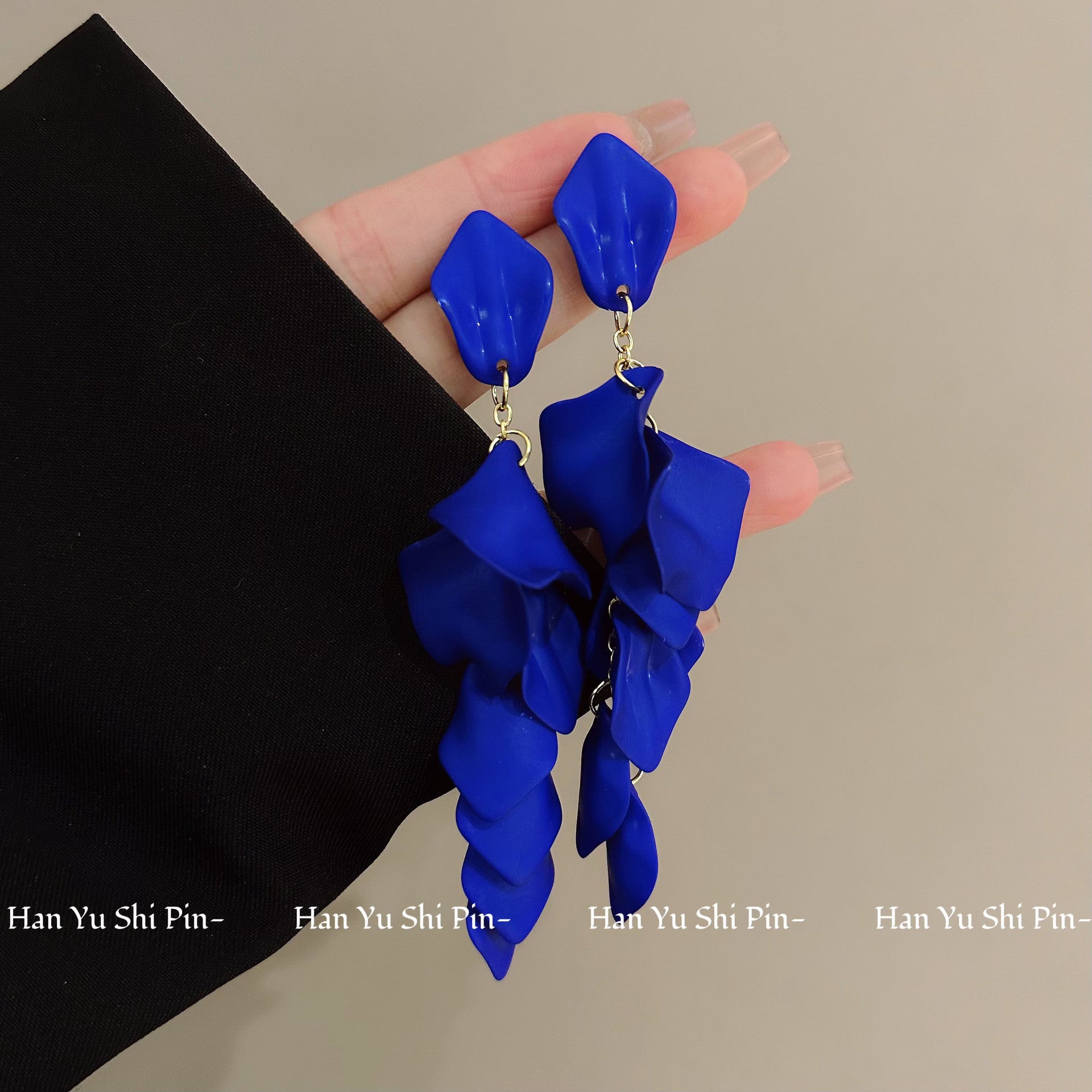 Wholesale Light Luxury High-end Petal Tassel Earrings Fashion Personality Exaggerated Elegant Long Earrings