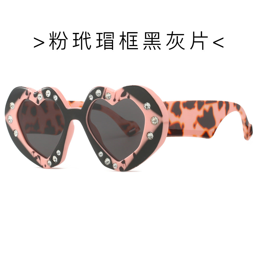 Wholesale Diamond Heart Leopard Print Sunglasses