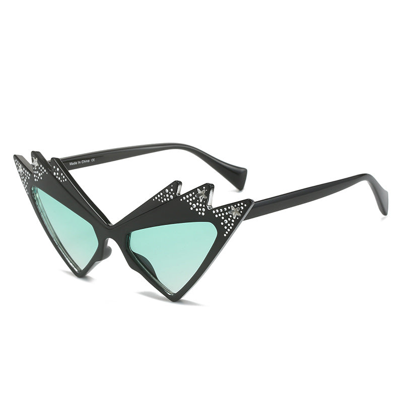 Wholesale Butterfly Shape Diamond Frameless Fashion Exaggerated Sunglasses