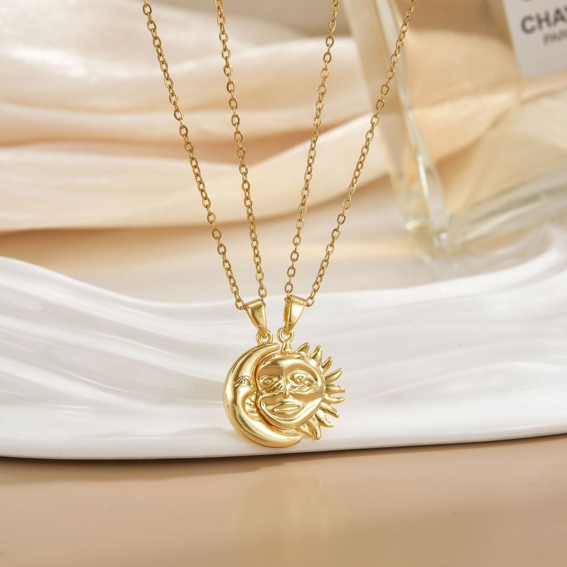 Wholesale Magnetic Sun Moon Titanium Steel Necklace