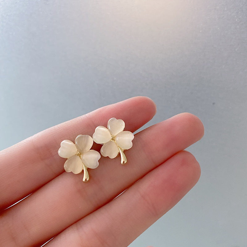 Wholesale S925 silver needle leaf rose small fresh flower earrings