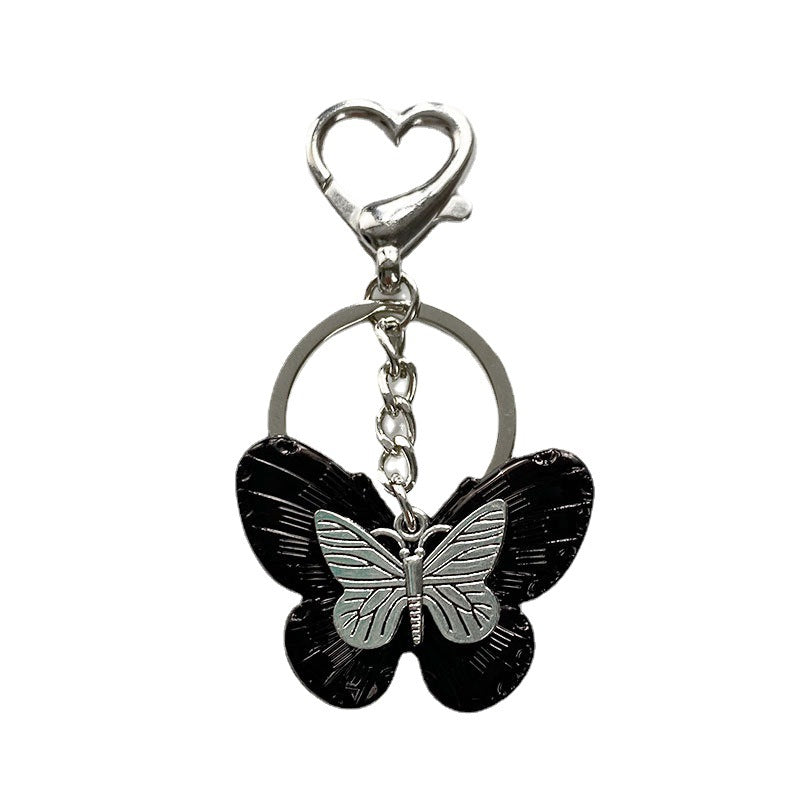 Wholesale Vintage Butterfly Crack Heart Hangtag Keychains