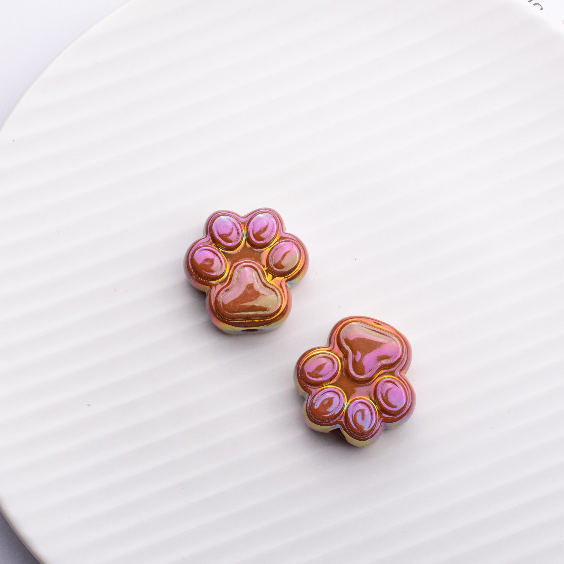 Wholesale Cat Claw Colorful UV Plated Acrylic Straight Hole Loose Beads