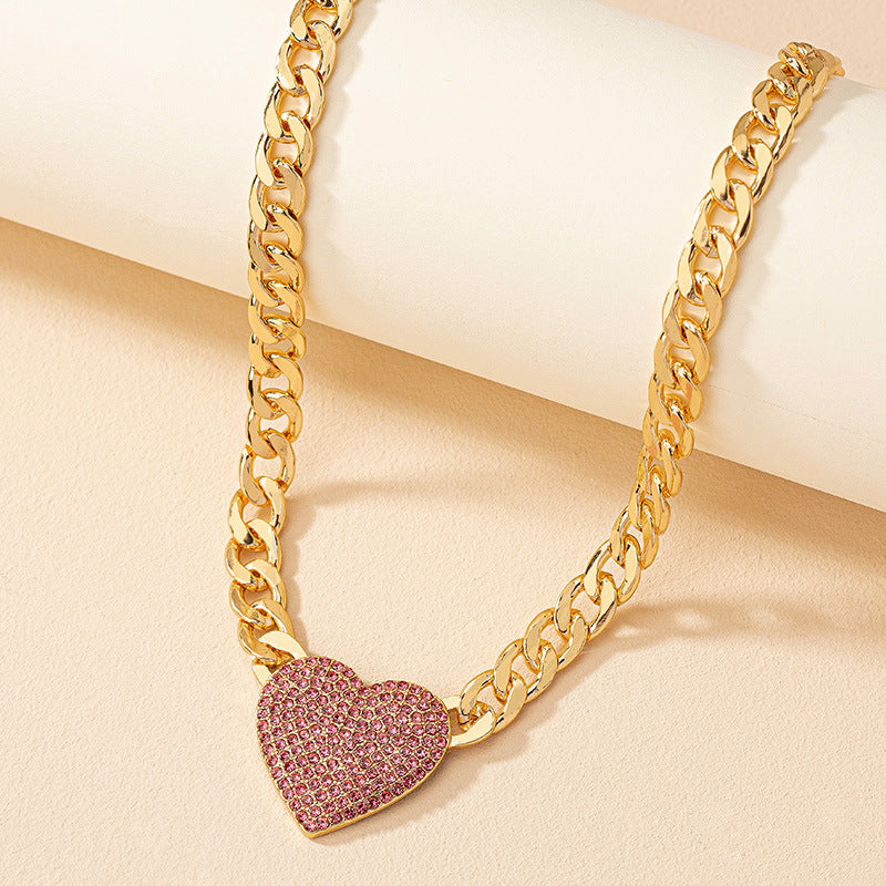 Wholesale Alloy Electroplated Golden Heart Pendant Necklace Cuban Chain Women S Trendy Jewelry Accessory Casual Gift