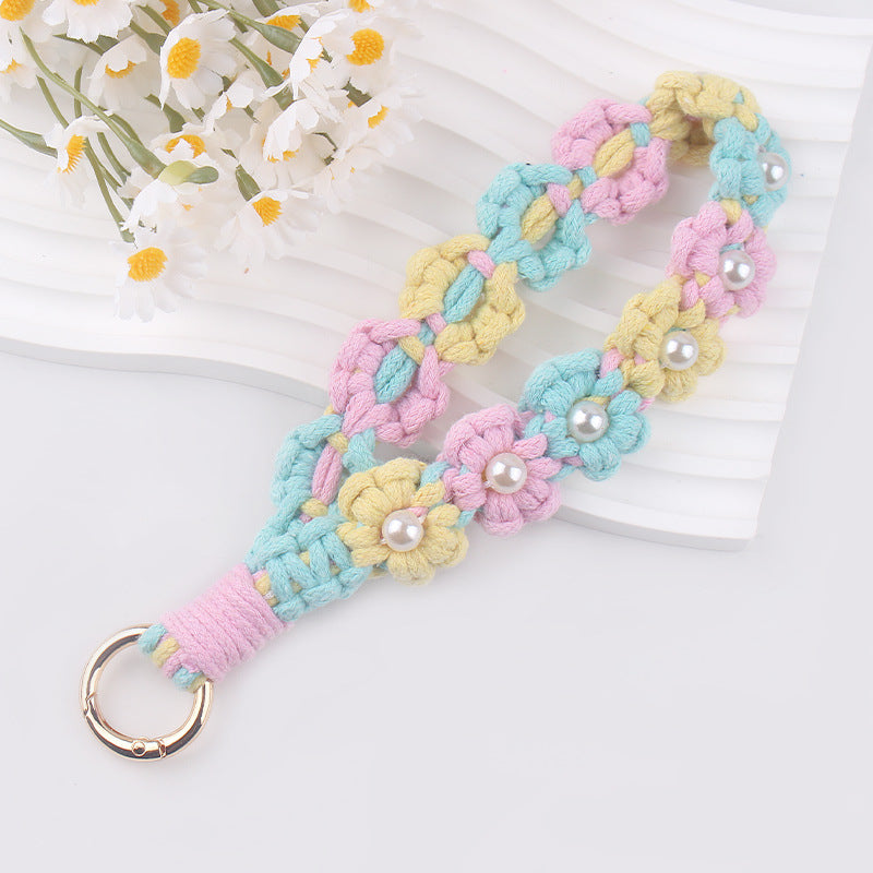 Wholesale pure hand-woven daisy pearl keychain