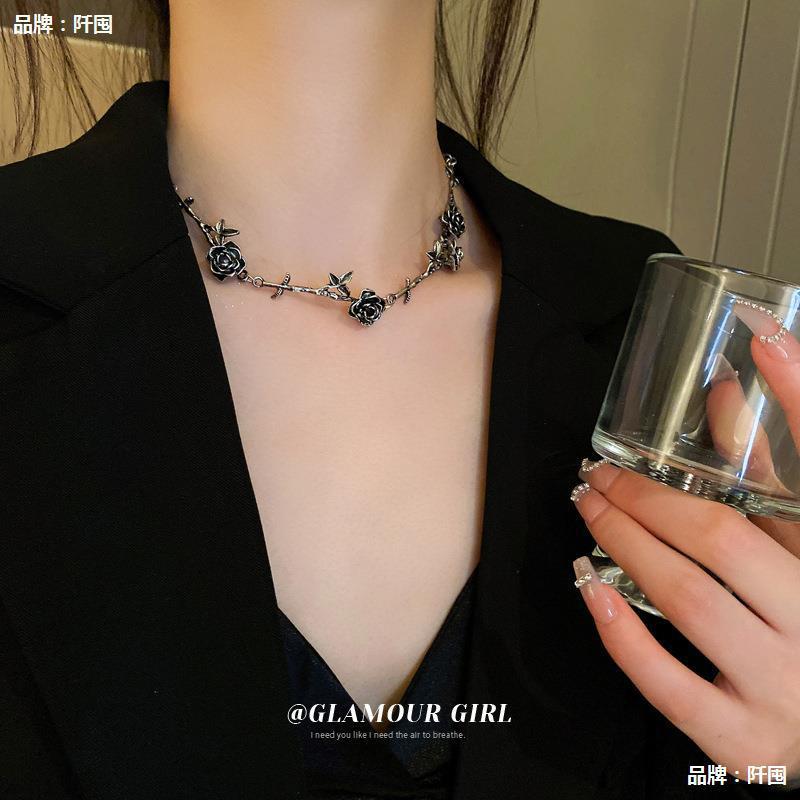 Wholesale Camellia flower necklace vintage clavicle chain