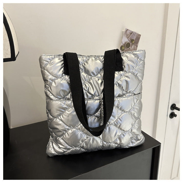 Wholesale Autumn and Winter High-capacity Cotton Clothes, Hand-held Single Shoulder Bucket Bags