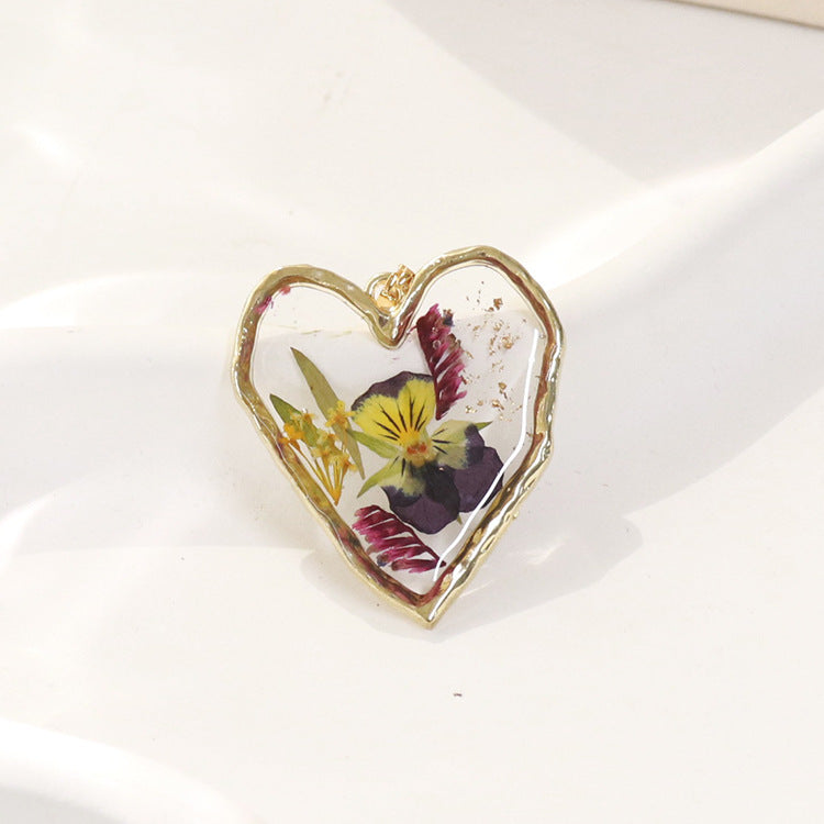 Wholesale 6pcs Irregular Love Month Flower Real Flower Pendant Resin Accessories