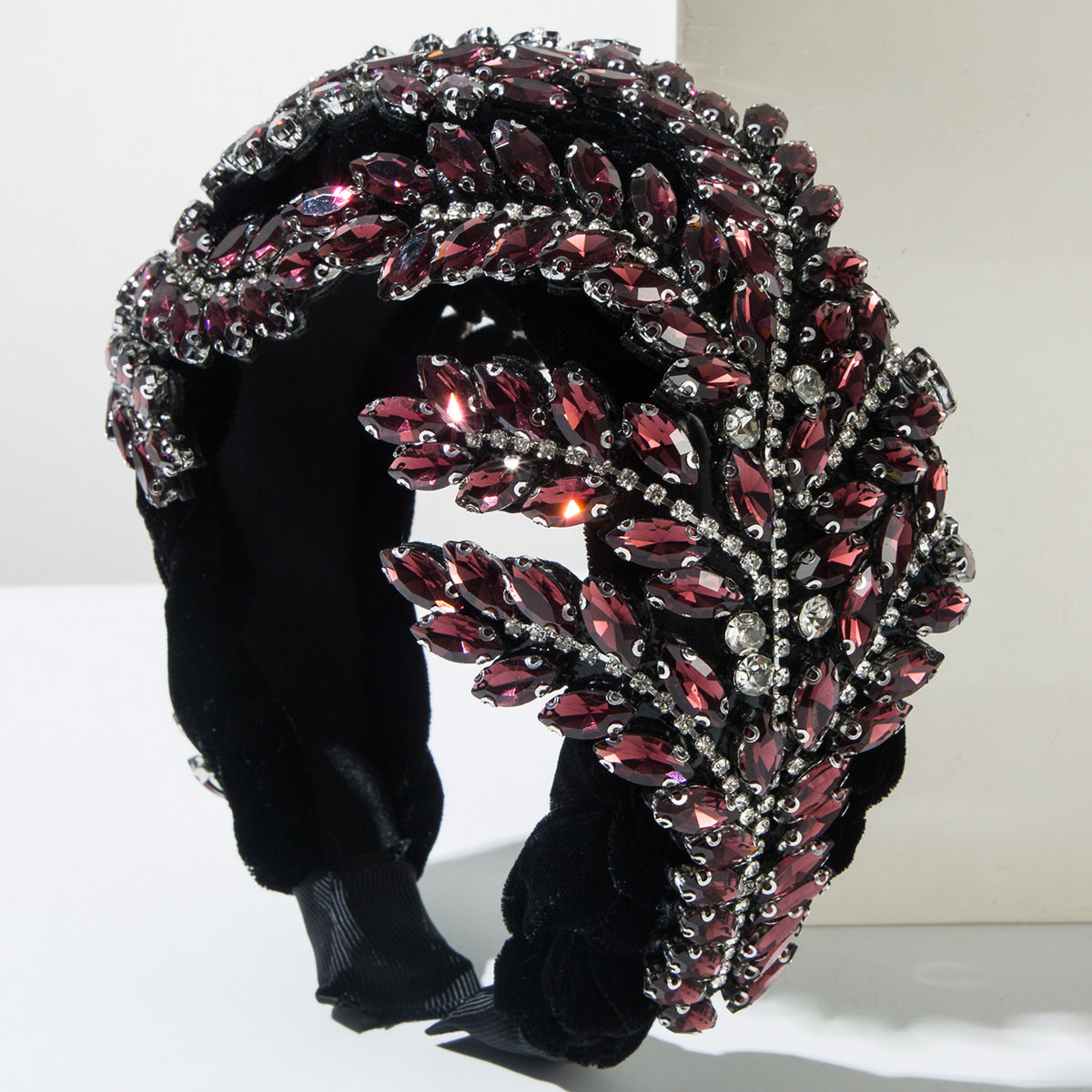 Wholesale Flannel woven full diamond fashionable Baroque big maple leaf shiny headband