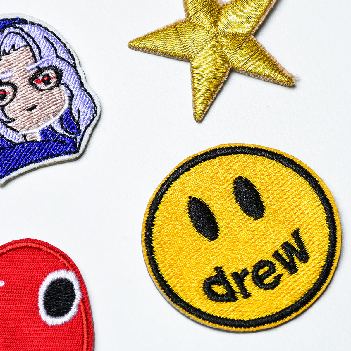 Wholesale Trendy Embroidered Felt Patches Self Adhesive For Clothing Jeans Repair Boutique Resale