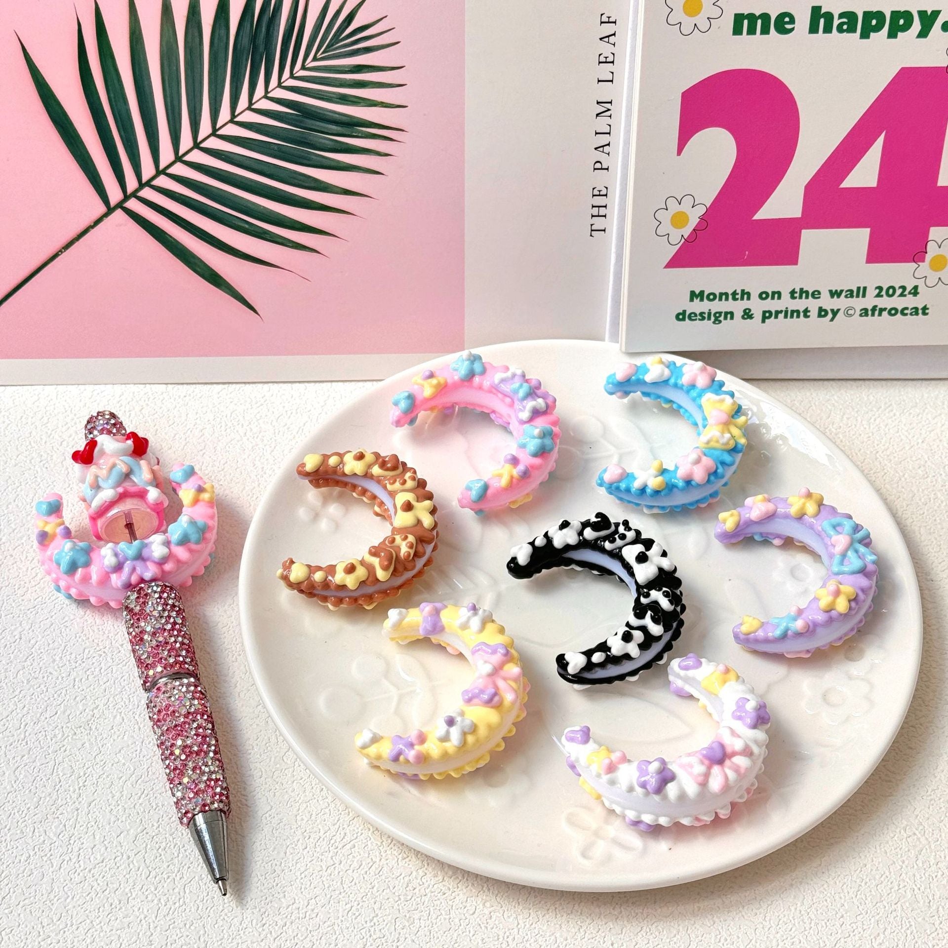 Wholesale 10pcs Cartoon bow moon hand painted beads beaded pen diy material mobile phone chain loose beads jewelry accessories