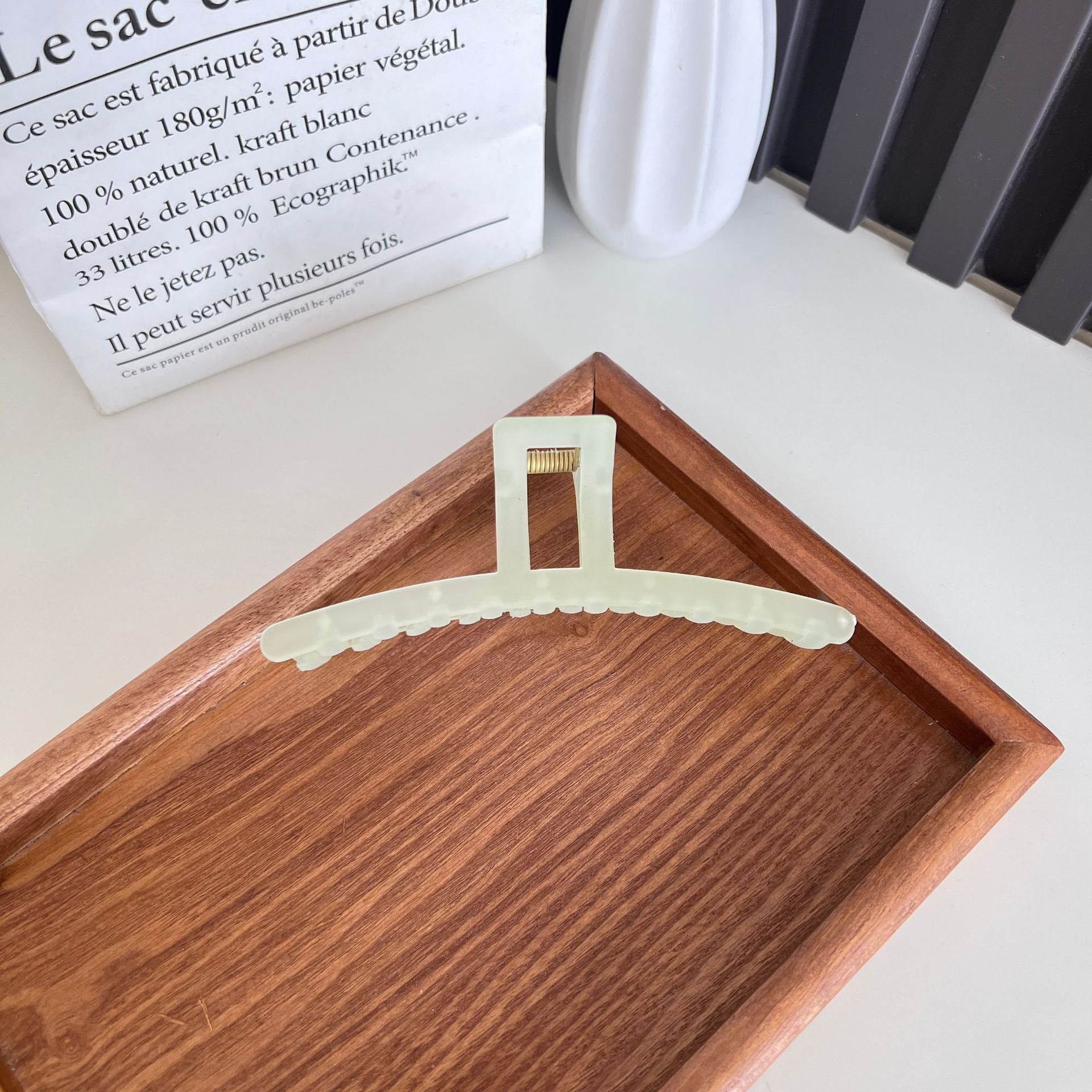 Wholesale Jelly Color Large Shark Clip