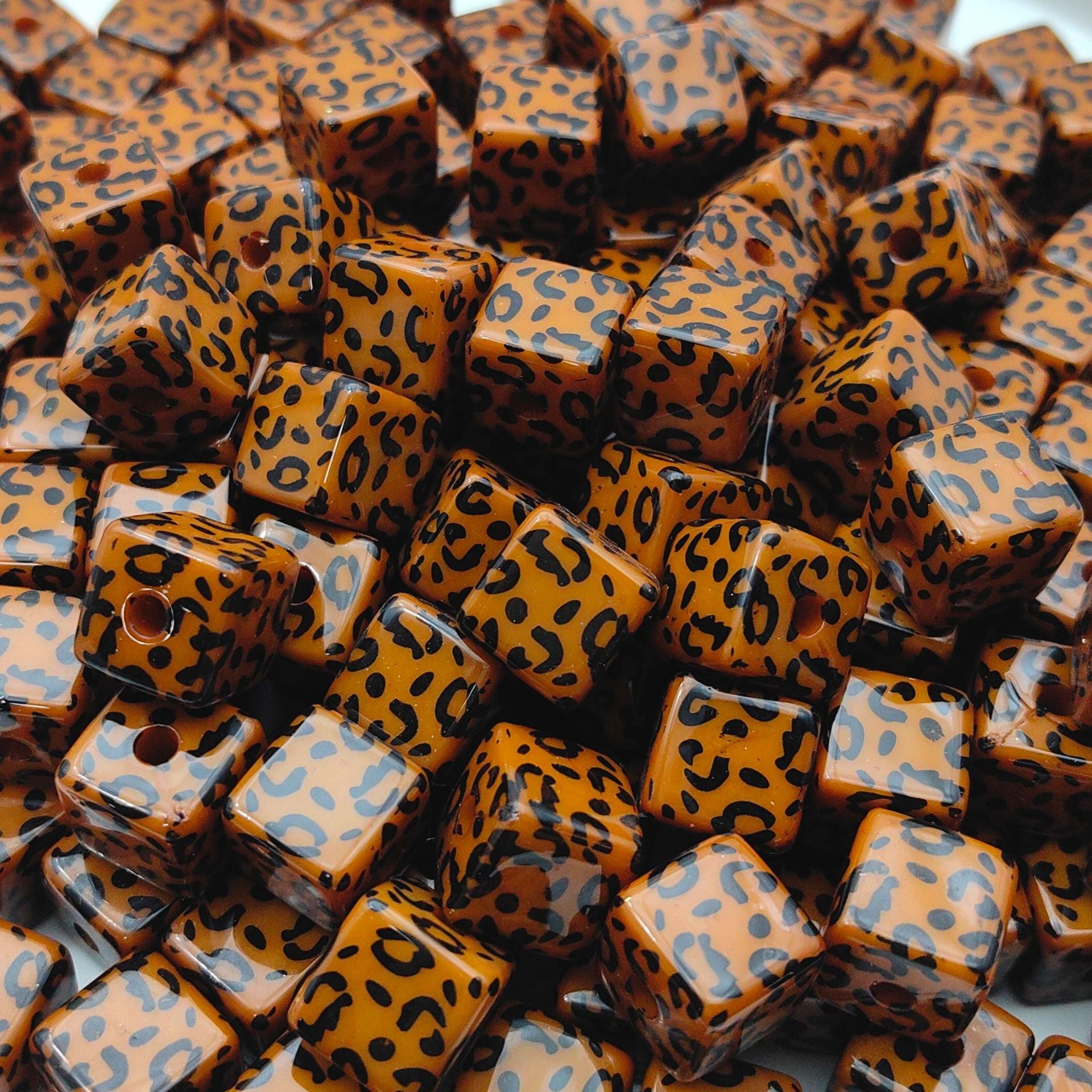 Wholesale  20pcs 16mm  Leopard Beads Plated UV Square Round Acrylic Beads