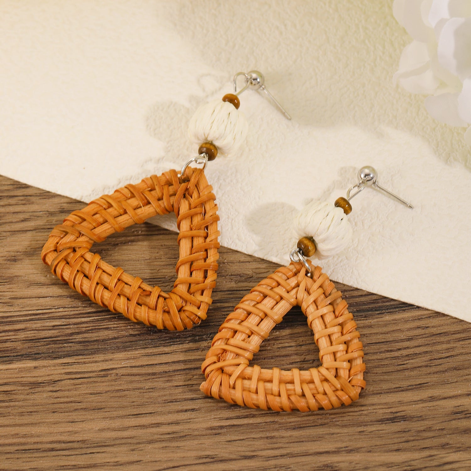 Wholesale Trendy Summer Vacation Hand Knit Raffia Flower Earrings For Women Golden Yellow Fashion Accessory Resale Gift