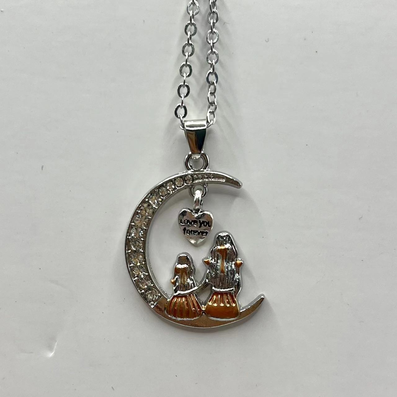 Wholesale moon mother and daughter necklace mother' s day creative ladies gift