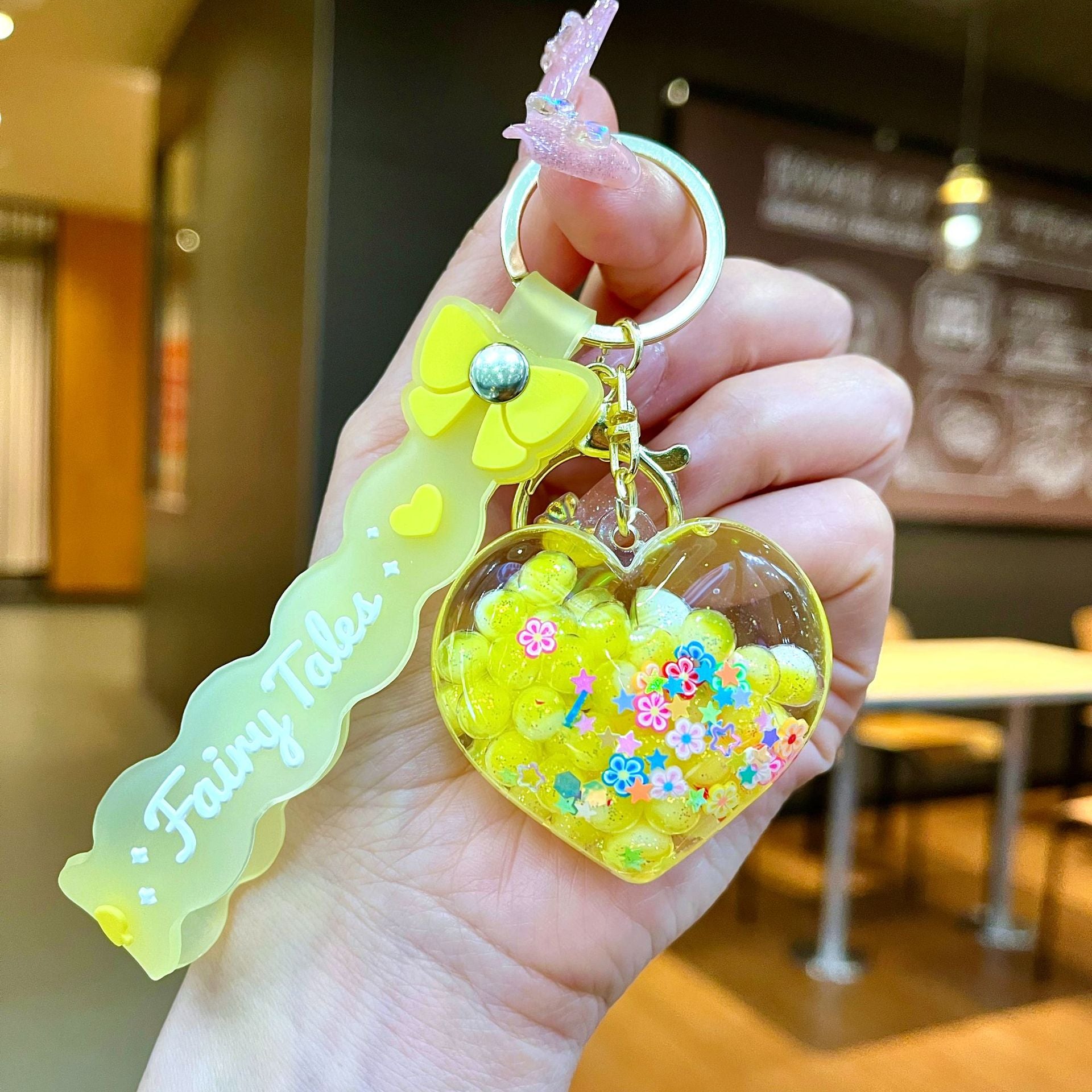 Wholesale Creative Summer Colorful Sand Heart Glow-in-the-Dark Keychain