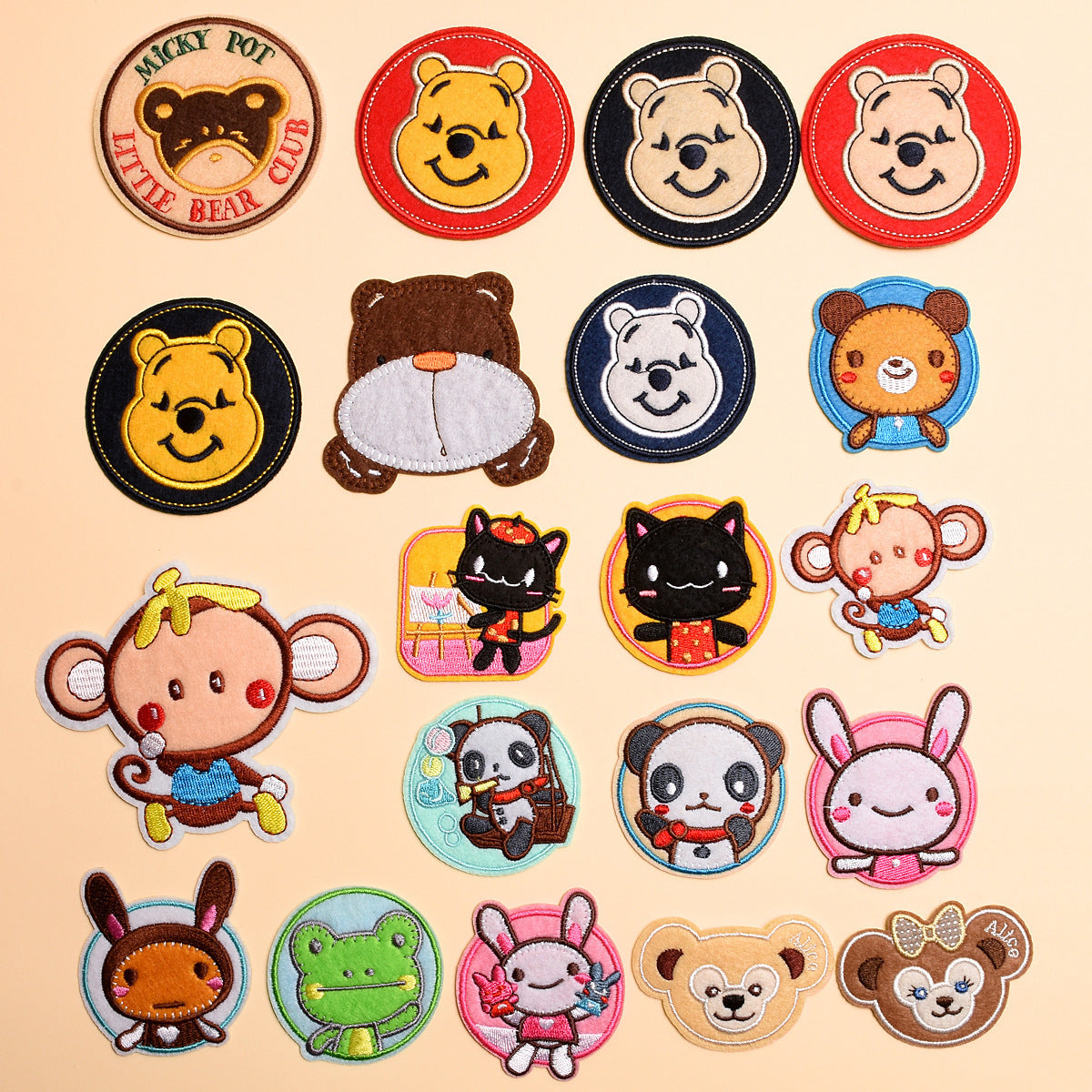 Wholesale Cartoon Animal Embroidered Patches Chic Cloth Applique For Jeans DIY Clothing Decorative Accent Gift Boutique Resale