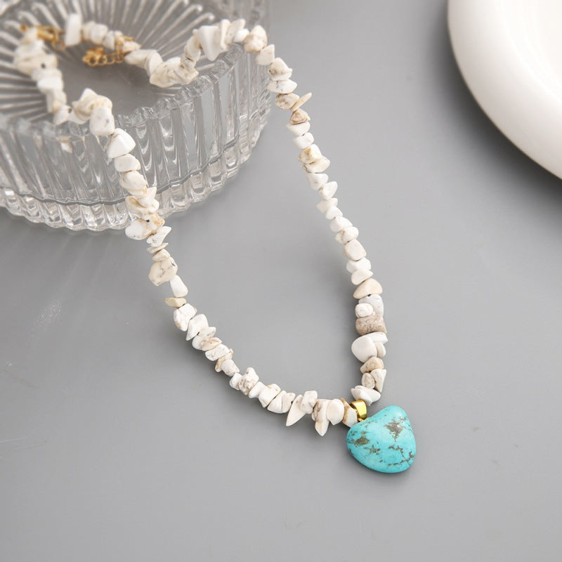 Wholesale Irregular Crushed Stone Beaded Heart Turquoise Necklace
