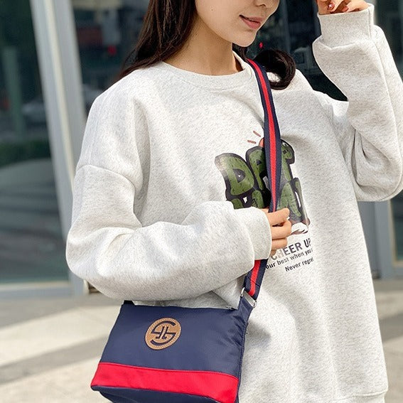 Wholesale Nylon cloth multi-layer shoulder bag mother's toiletry bag