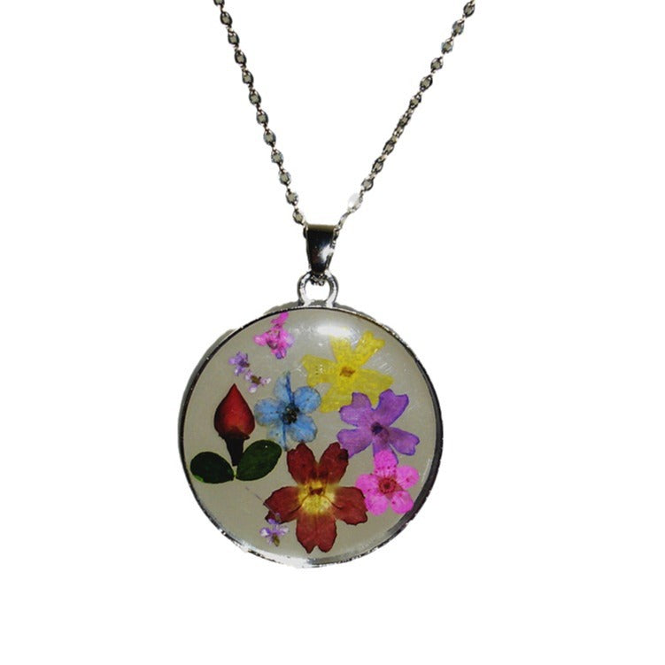 Wholesale 12pcs Simple Natural Pocket Rose Dried Flower Round Necklace