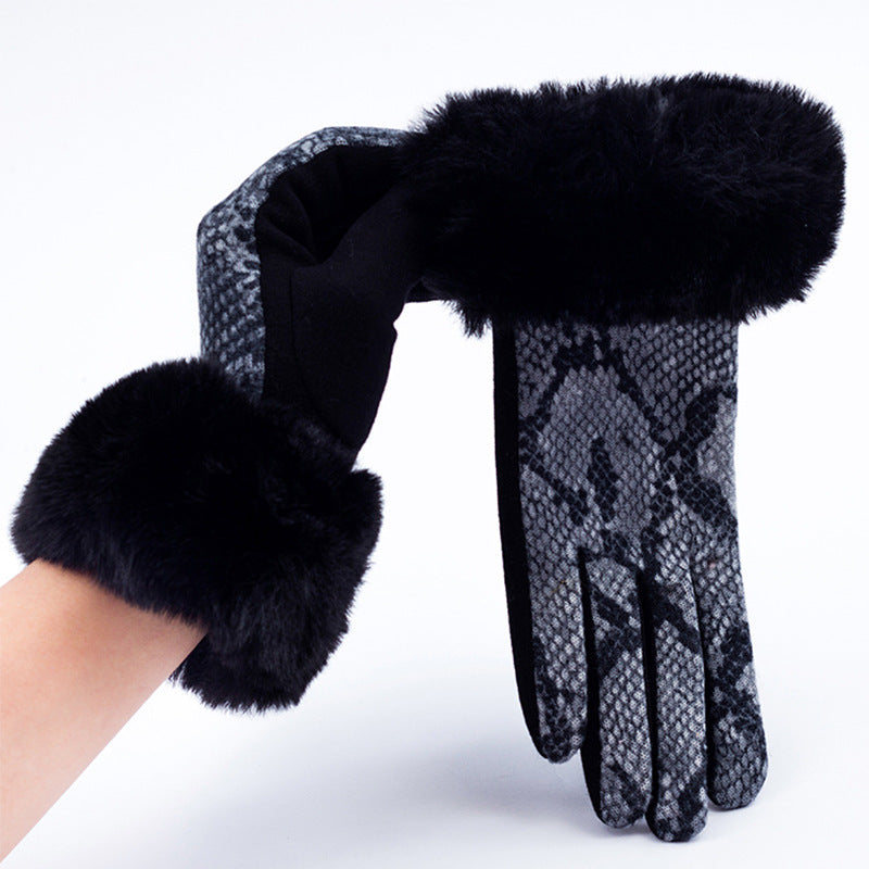 Wholesale Women's Winter Warmth Plush and Thick Cute Polyester Glove