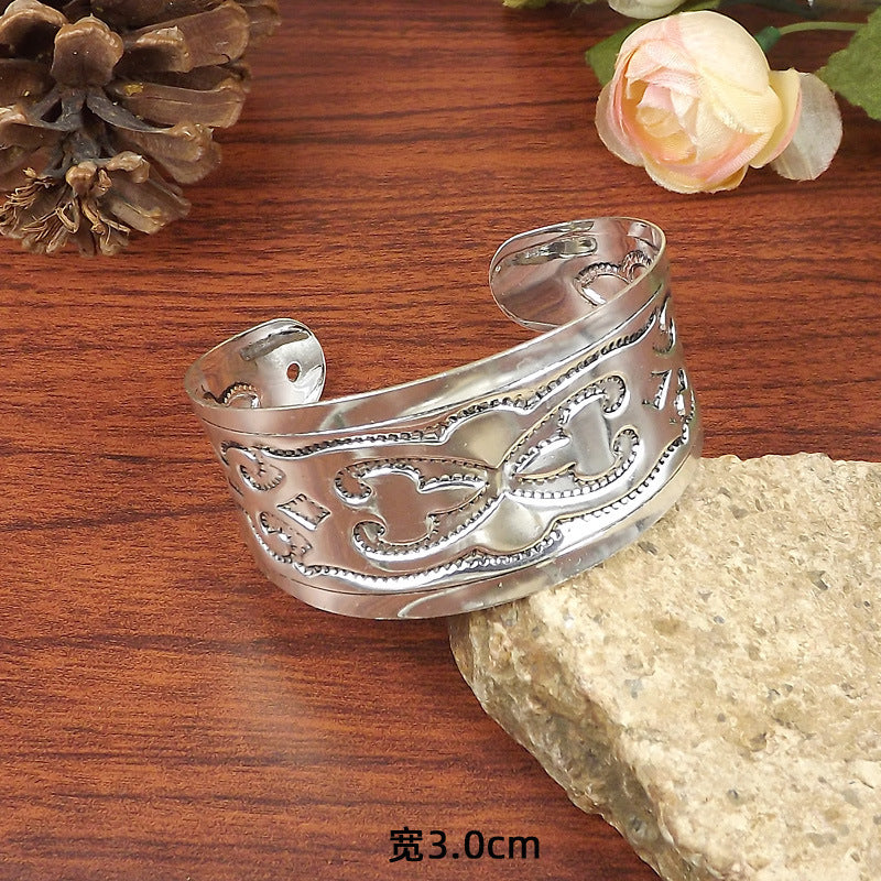 Wholesale Retro Ethnic Style Peony Wide Bracelet