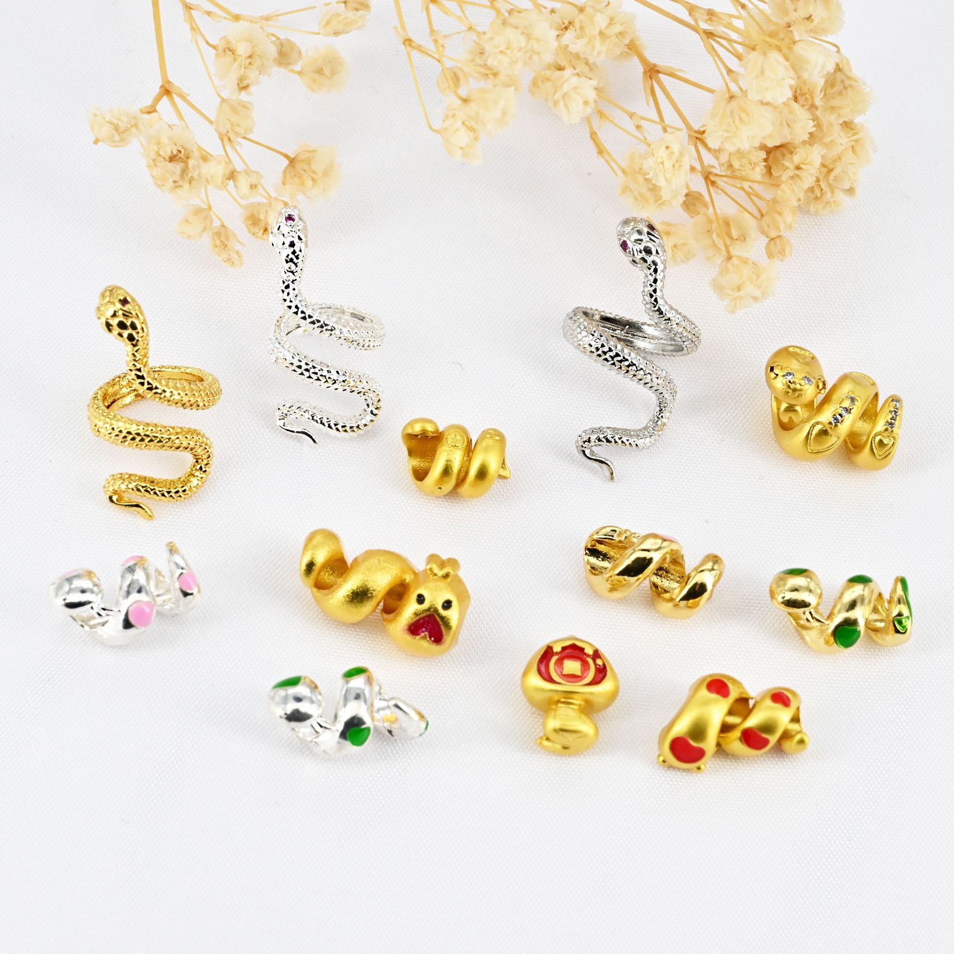 Wholesale New Snake Running Ring Rolling Snake Love Winding This Year Zodiac Twisted Snake Handstring Bead Jewelry Pendant Accessories