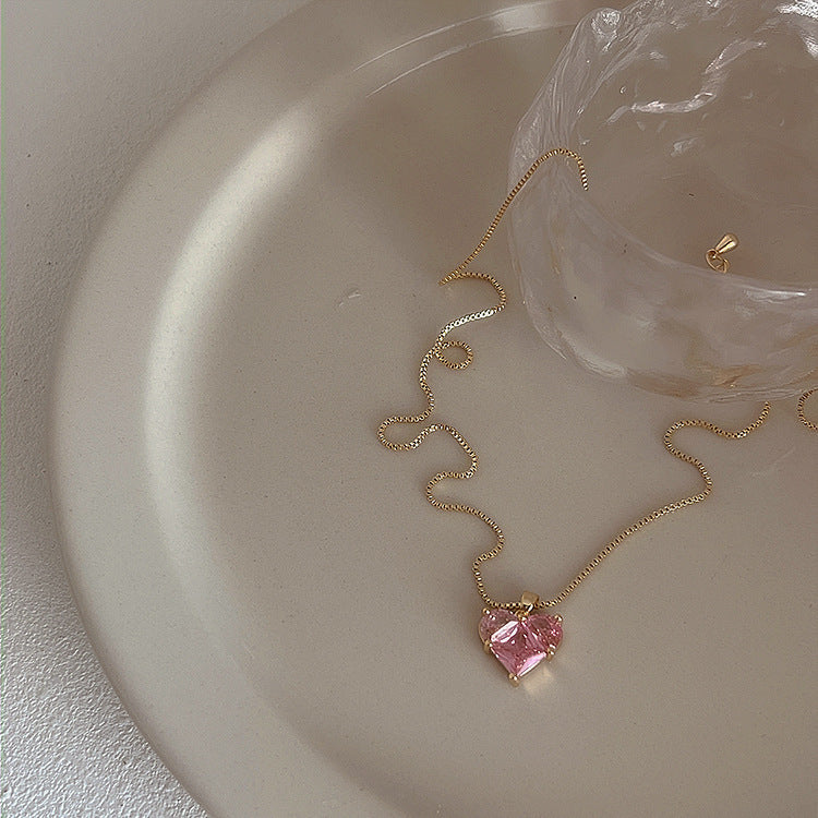 Wholesale Romantic heart-shaped peach pink earrings, fresh and sweet, simple and cool, super shiny earrings