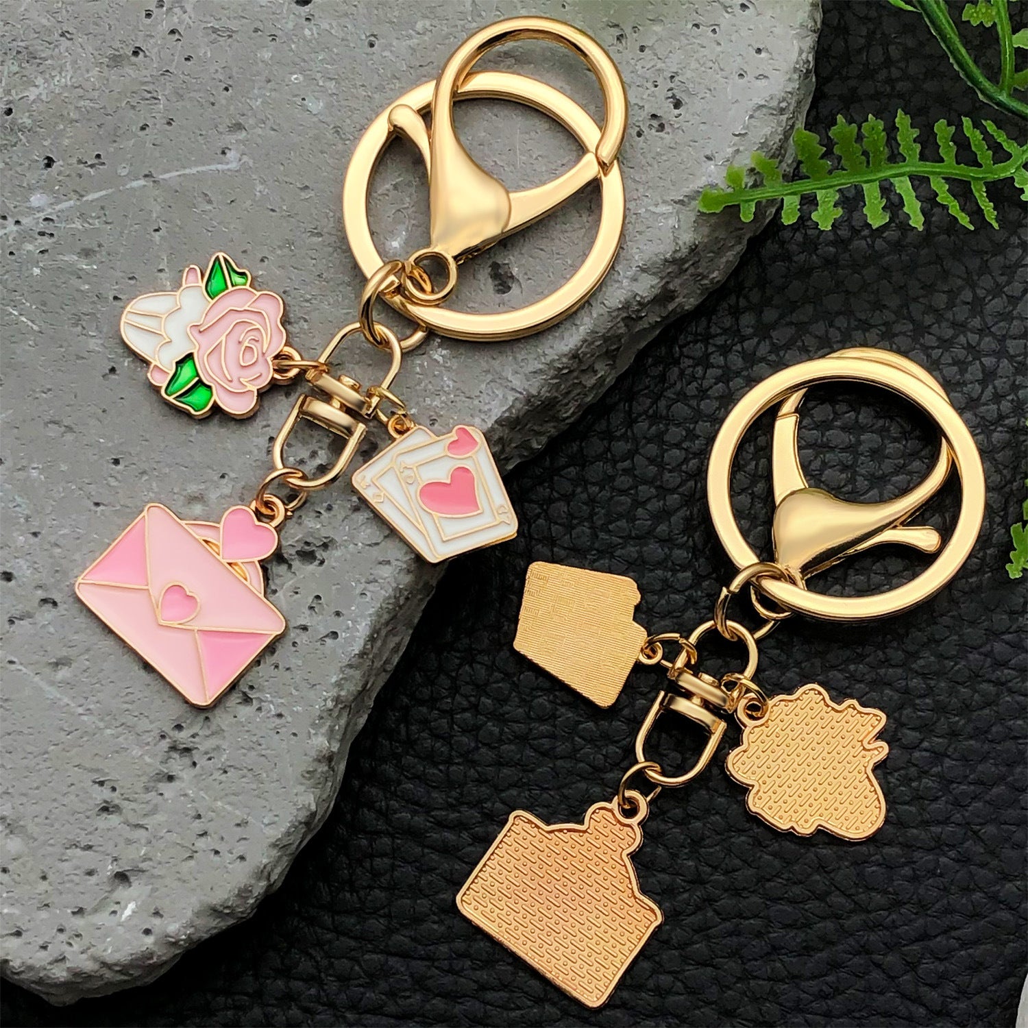 Wholesale Valentine' s Day Oil Dripping Pink Love Heart Rose Keychain