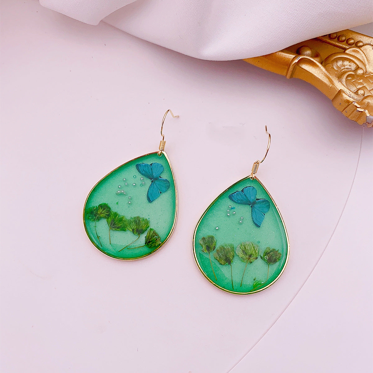 Wholesale Dried Flower Butterfly Drop Glue Preserved Flower Earrings