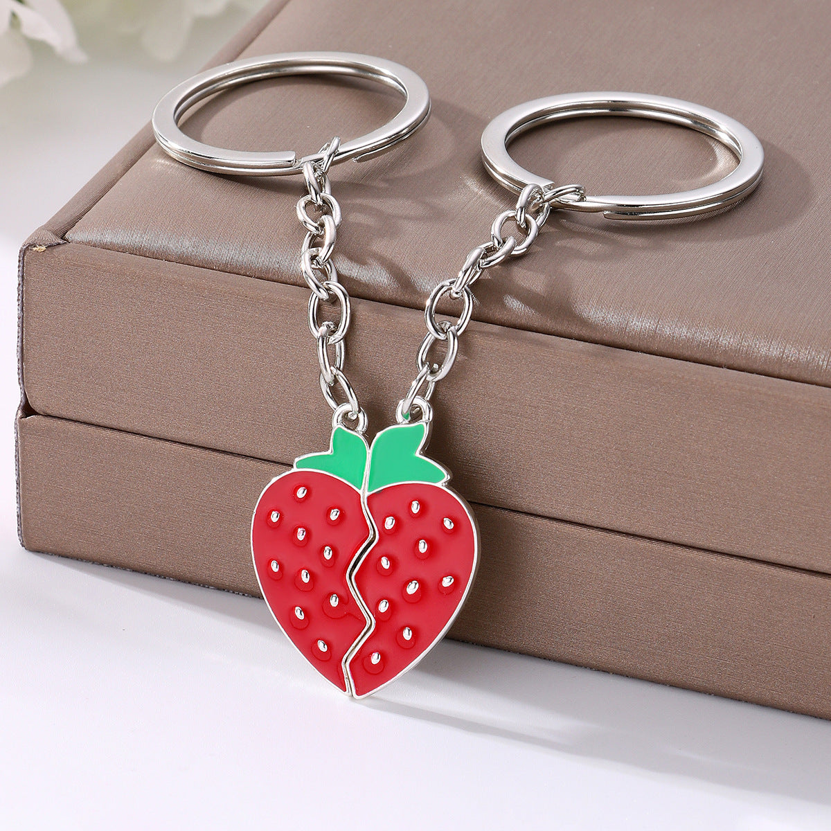Wholesale Creative Alloy Oil Drop Magnetic Heart Shape Keychain