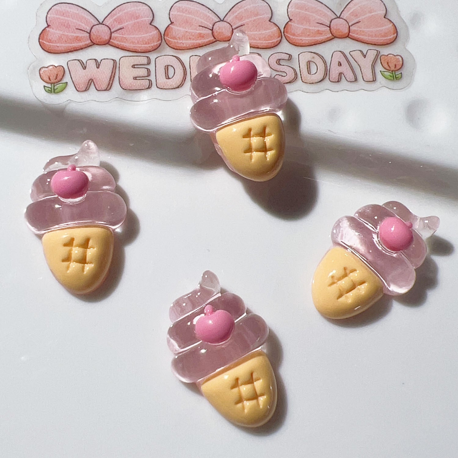 Wholesale 20pcs/pack Resin accessories wholesale DIY accessories handmade materials