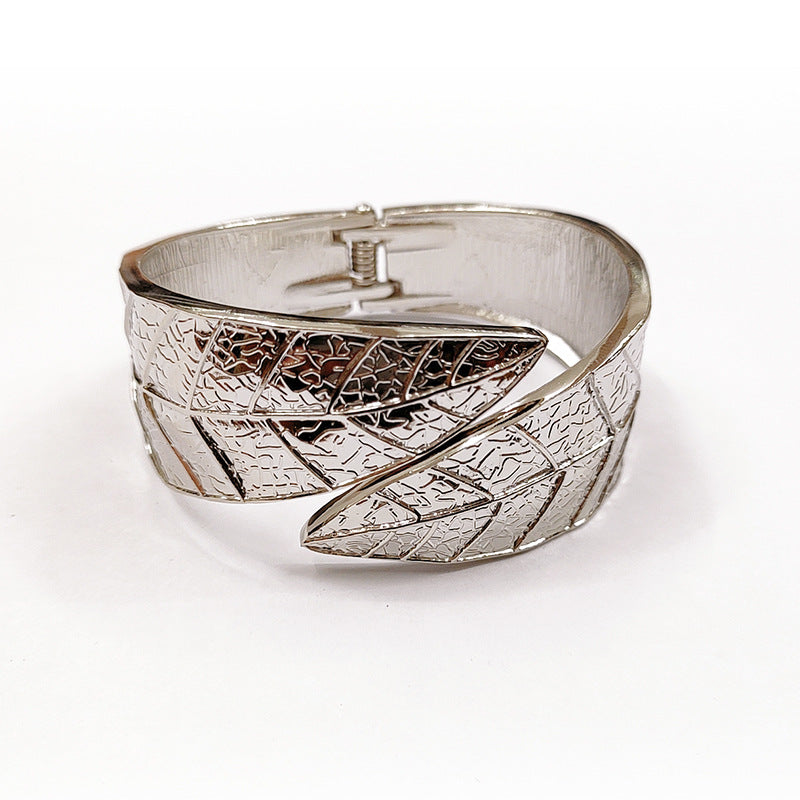 Wholesale Non-fading Leaf Silver Adjustable Alloy Bracelet