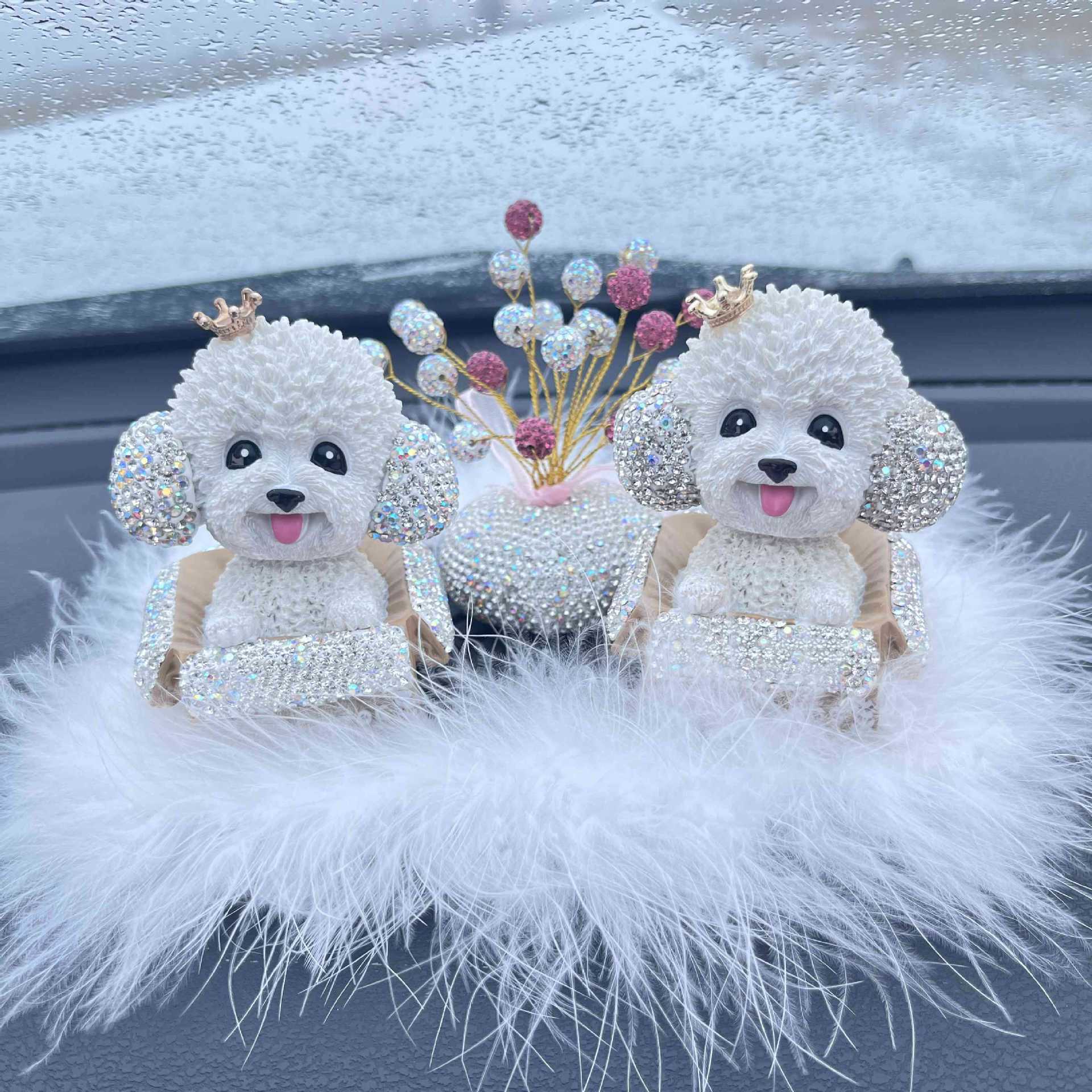 Wholesale Shake Head Teddy Crystal Car Accessories