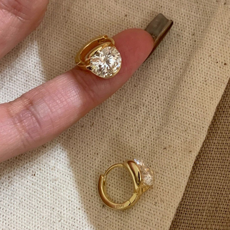 Wholesale Asymmetrical Super Flash Zircon Gold Earrings Simple Design Earrings